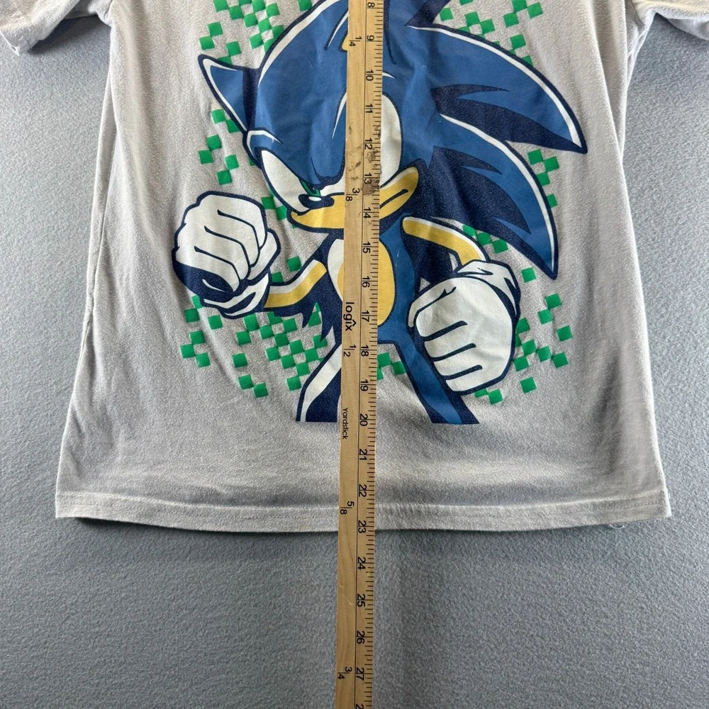 Sonic The Hedgehog Boys XL 14/16 Gray Graphic T-Shirt Sega Pixel Background 544